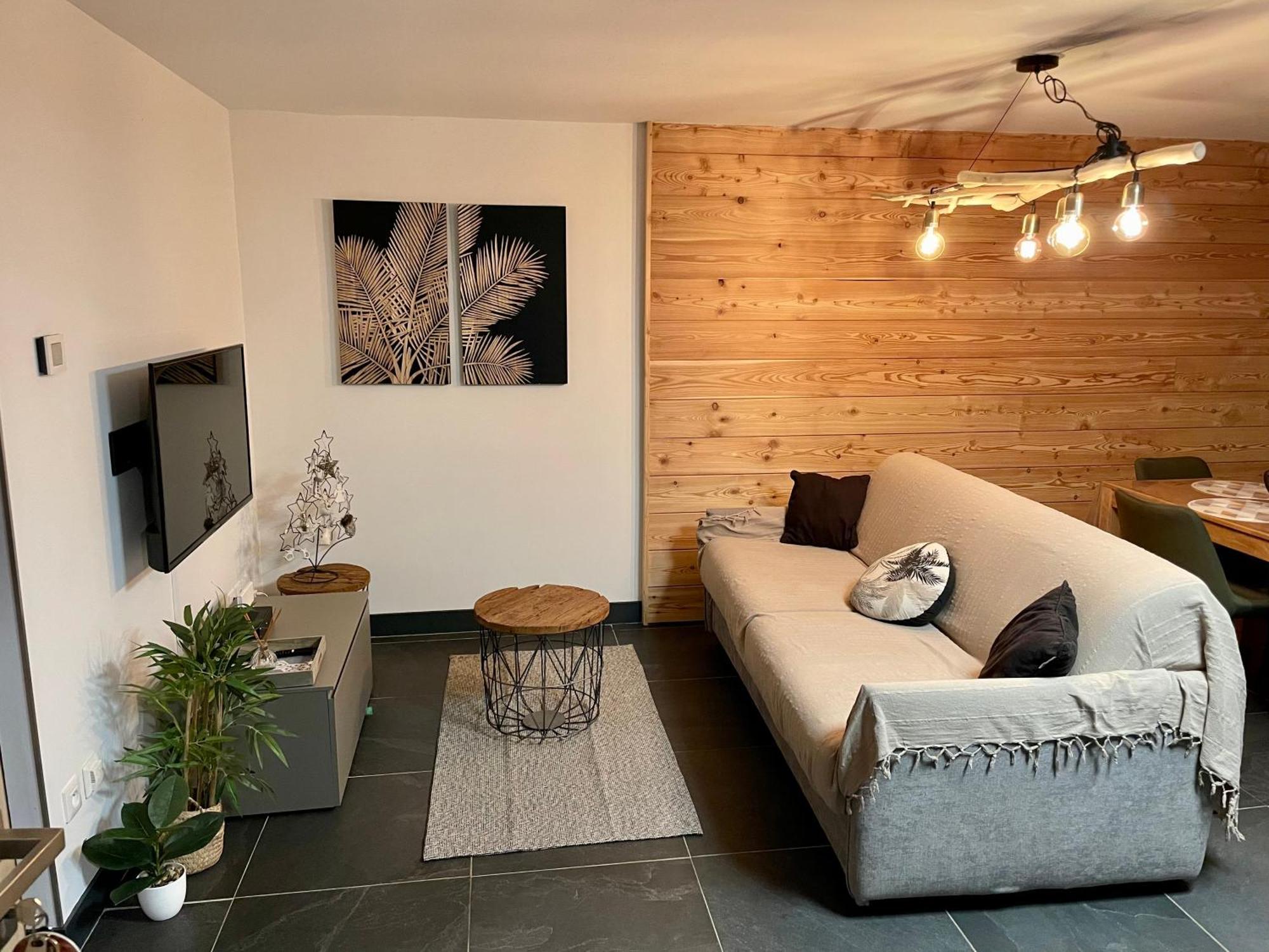 Neuf Et Chaleureux Appartement