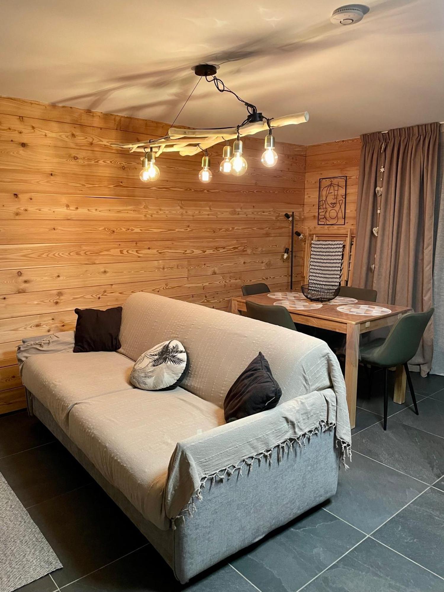 Neuf Et Chaleureux Appartement